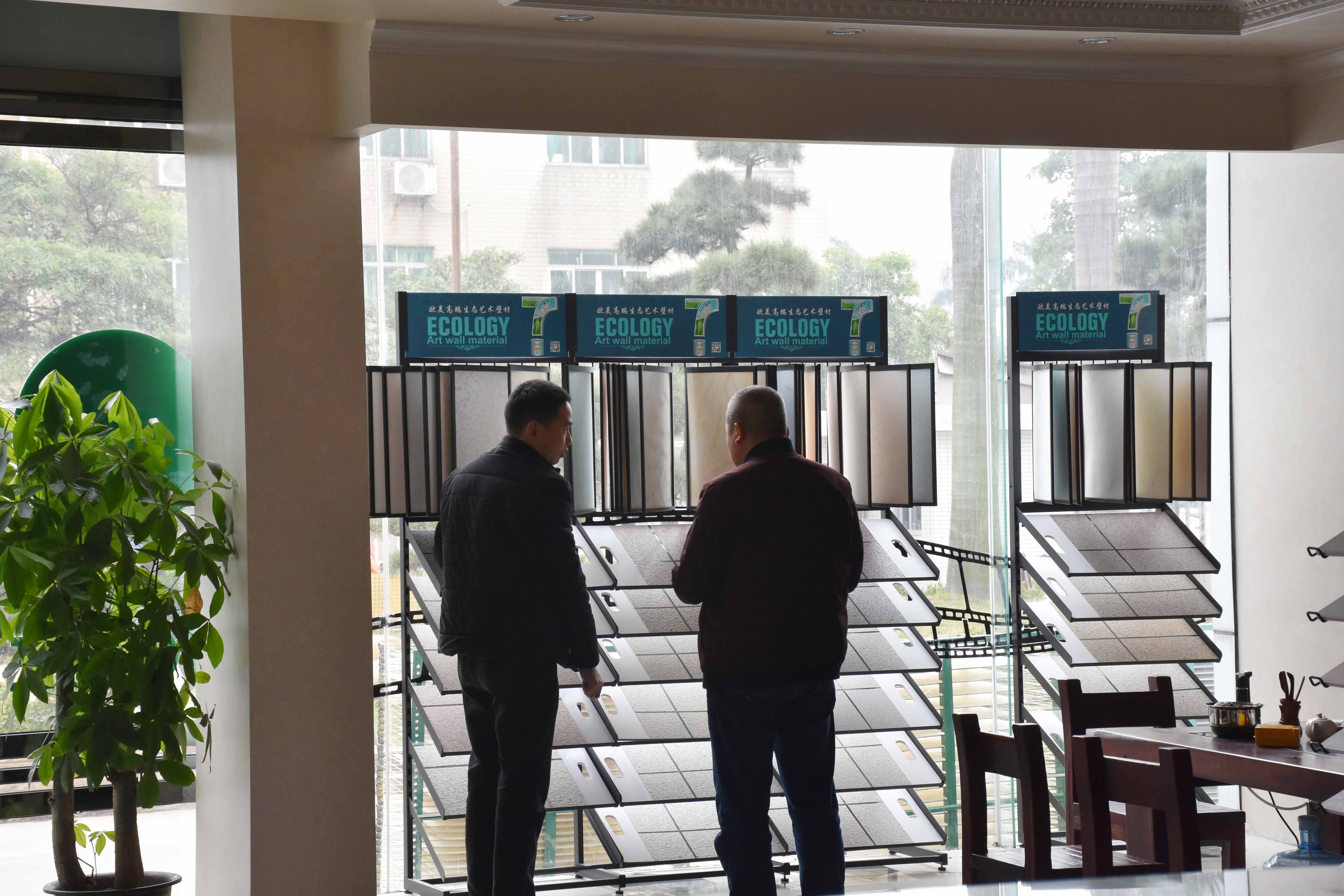 热烈观迎刘总莅临参观华仕伯